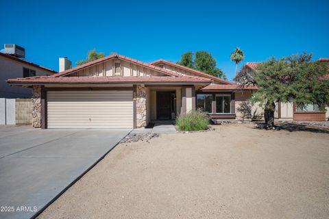 1814 E CROCUS Drive Phoenix AZ 85022