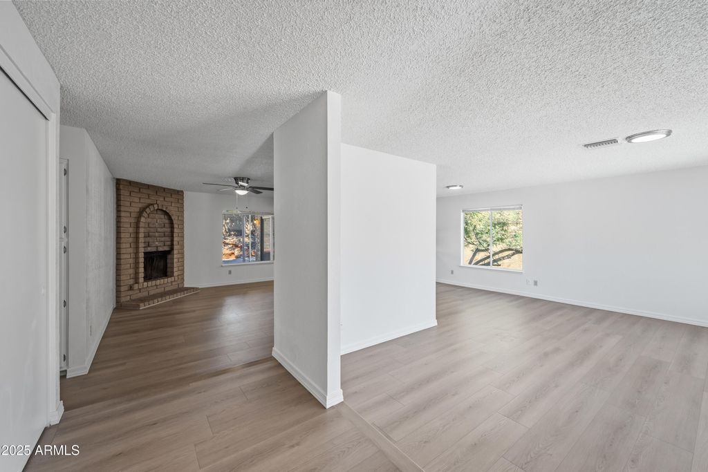 Photo of 1814 E Crocus Drive, Phoenix, AZ 85022 (MLS # 6935785)