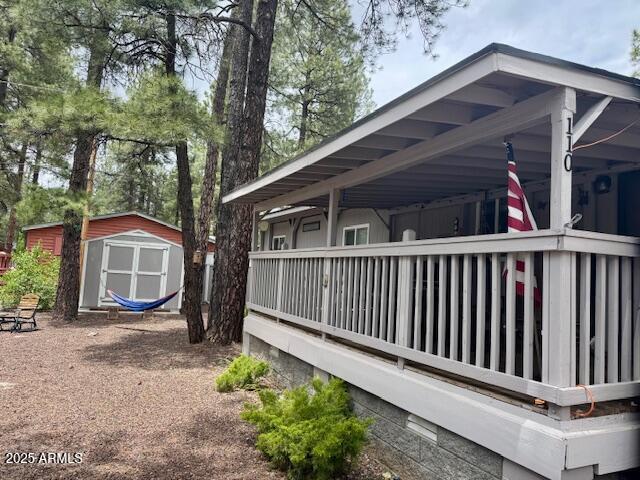110 E OAK Drive