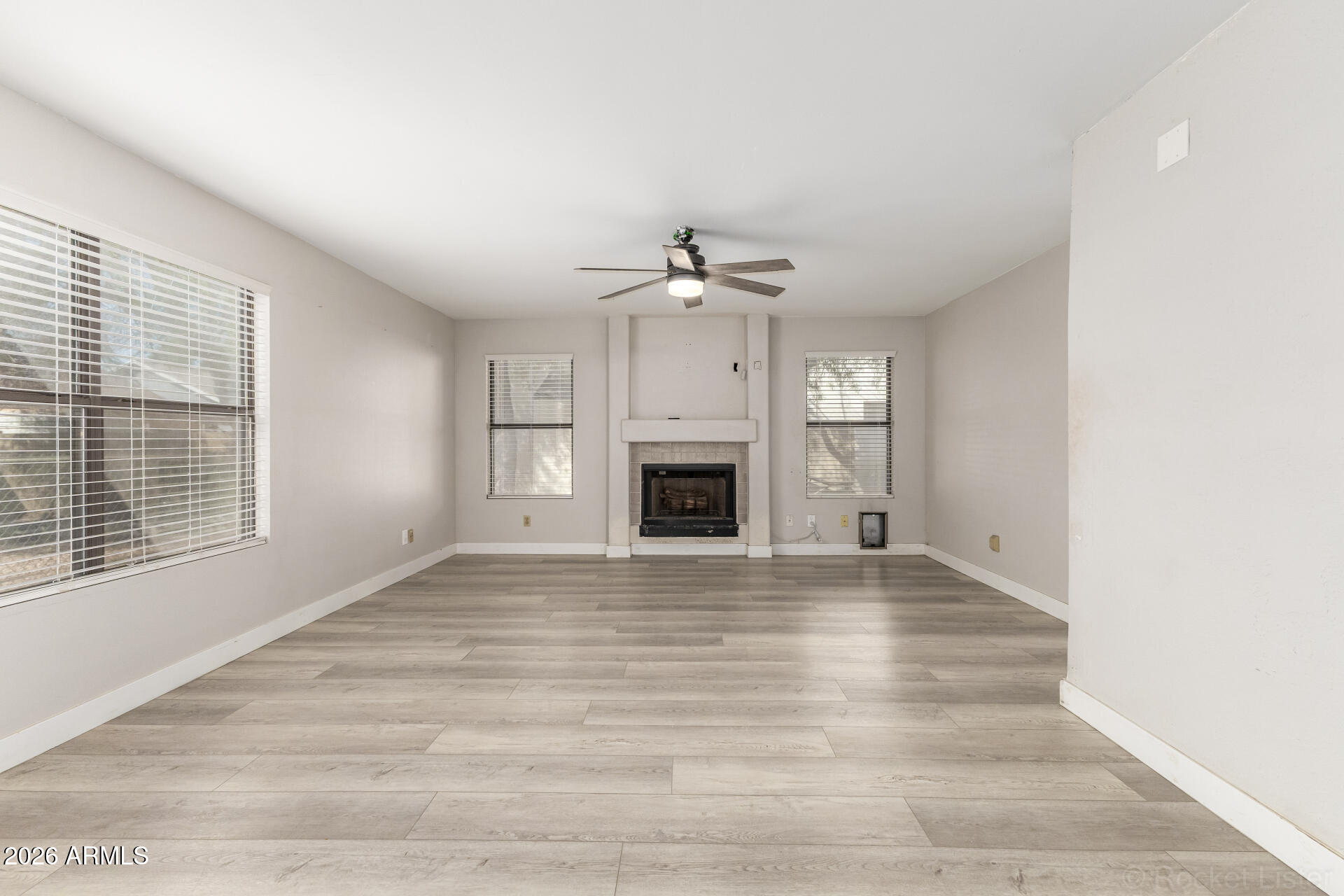 8721 W EDGEMONT Avenue