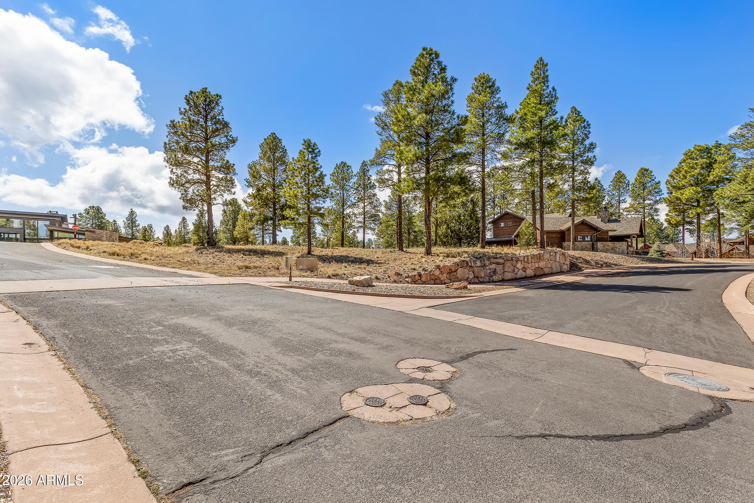 Pine Canyon - Land