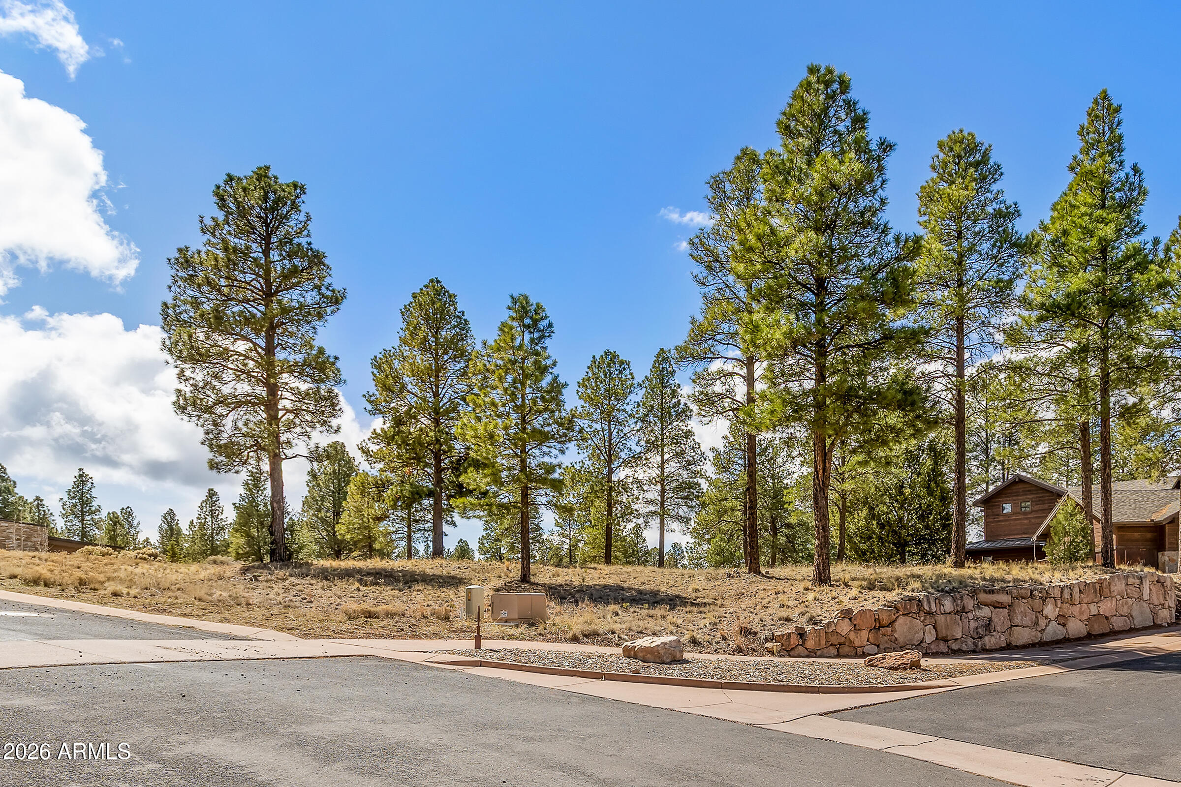 Pine Canyon - Land