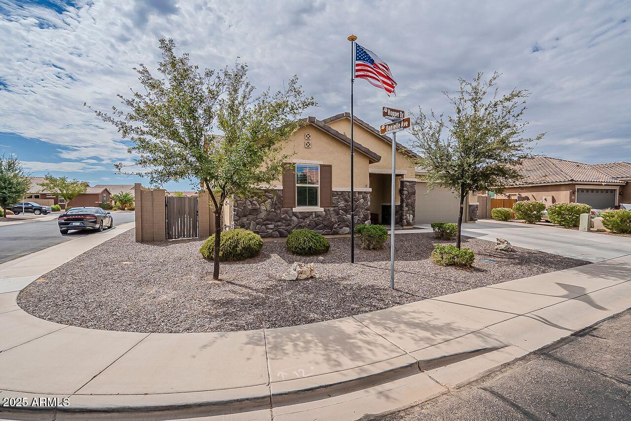 40571 W HOPPER Drive