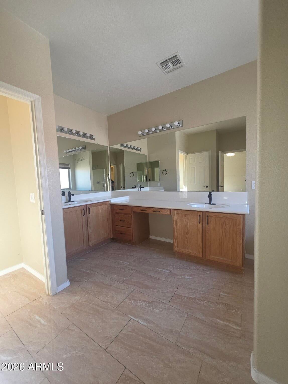 311 N Greenwood -- 1