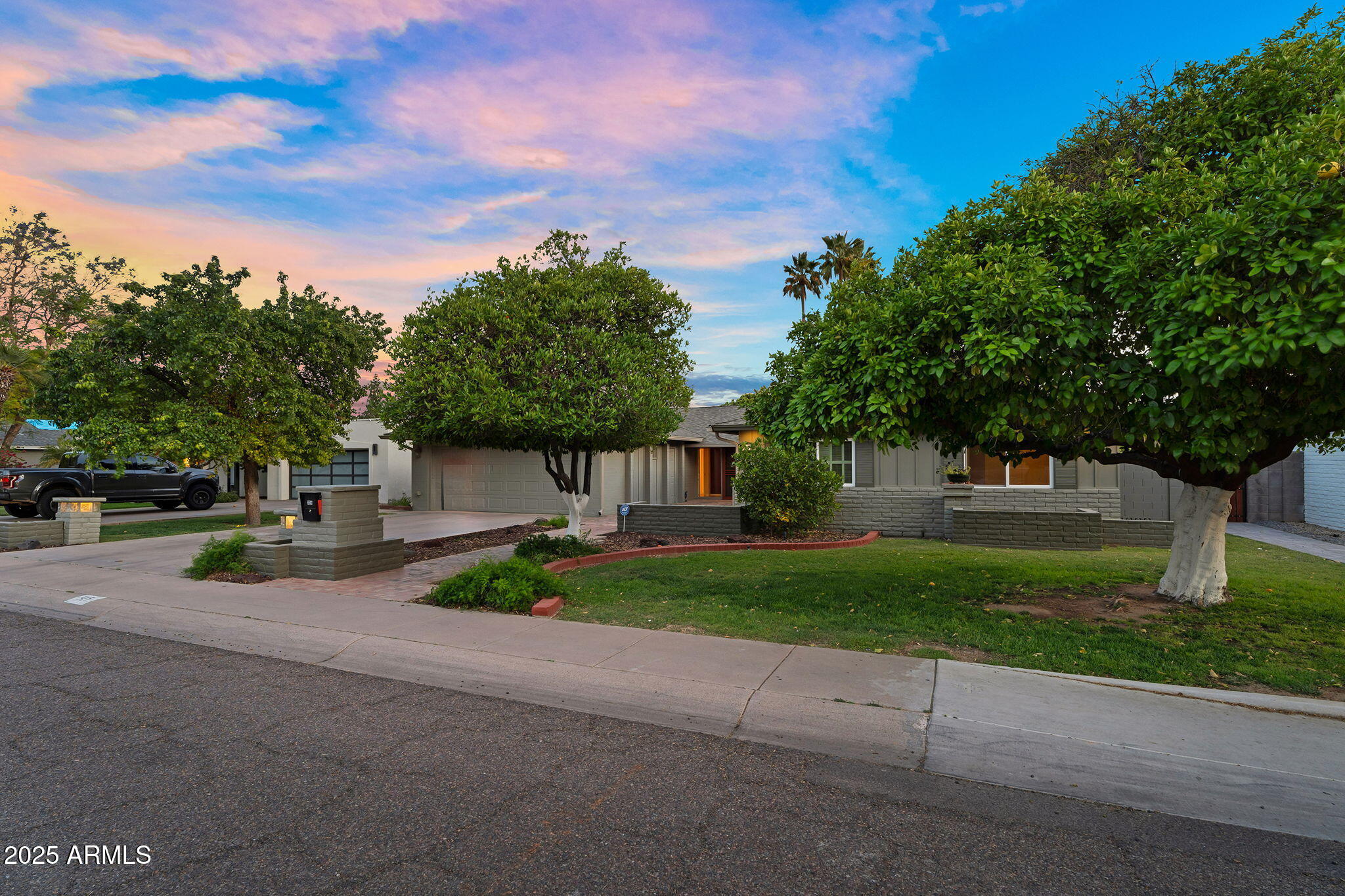 315 E MARLETTE Avenue