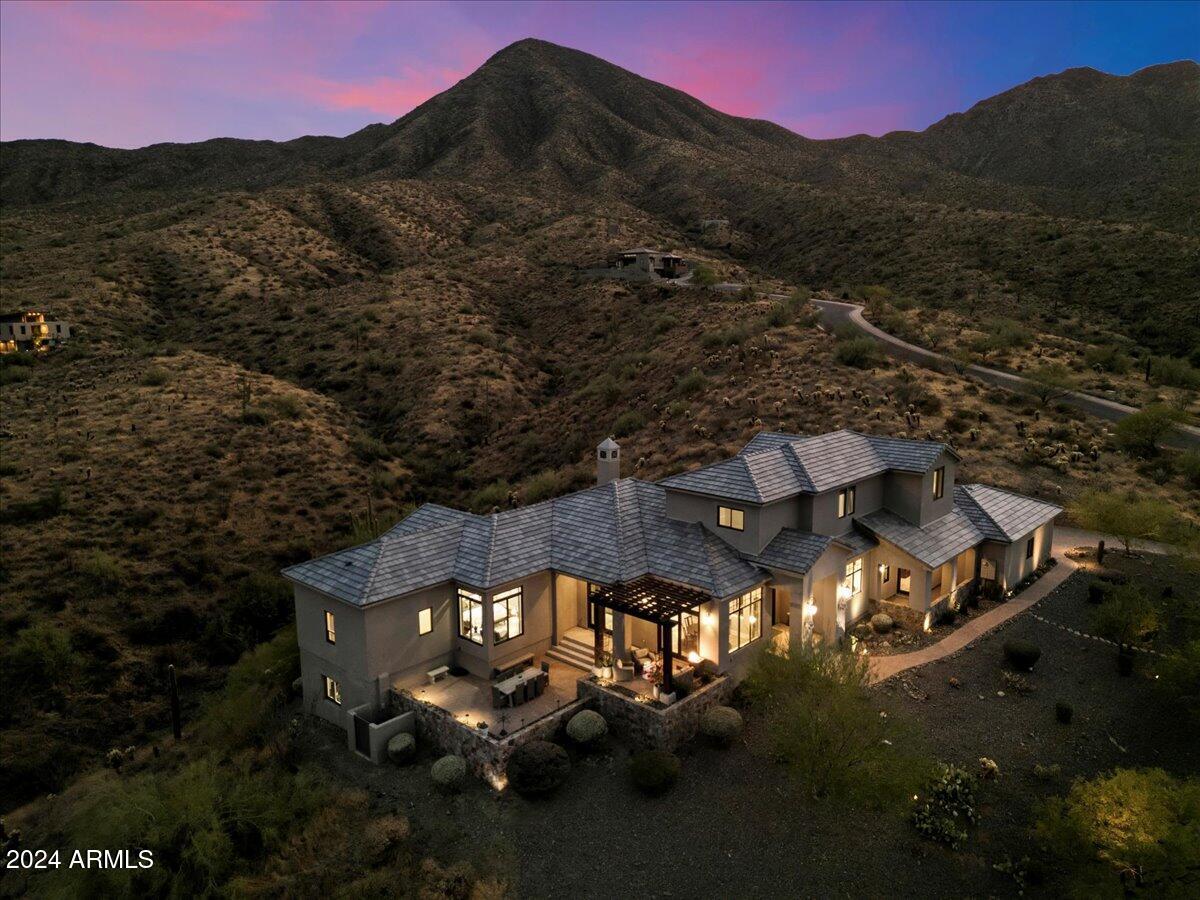 EAGLES NEST - Residential