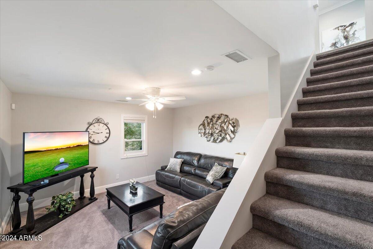 EAGLES NEST - Residential