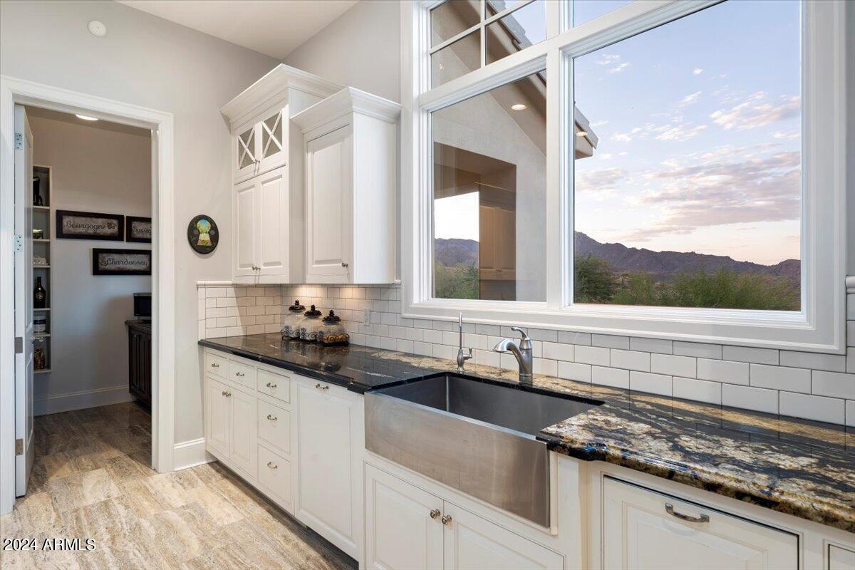 EAGLES NEST - Residential