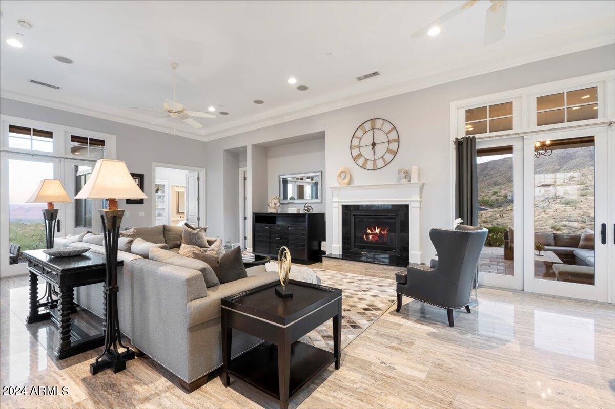 EAGLES NEST - Residential