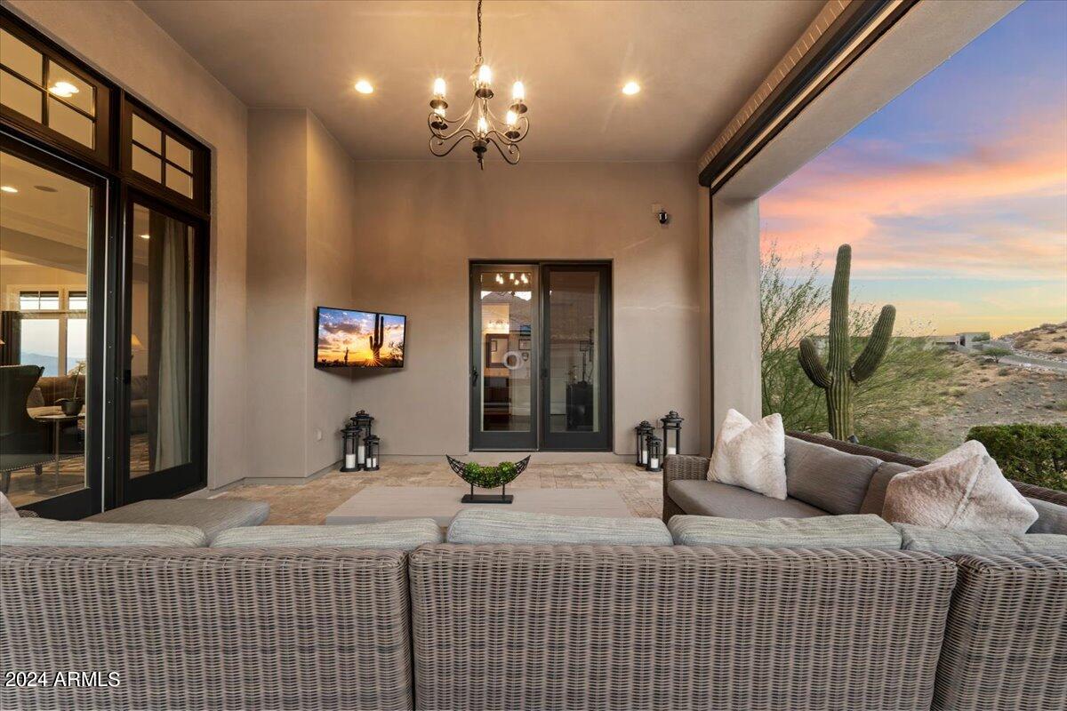 EAGLES NEST - Residential