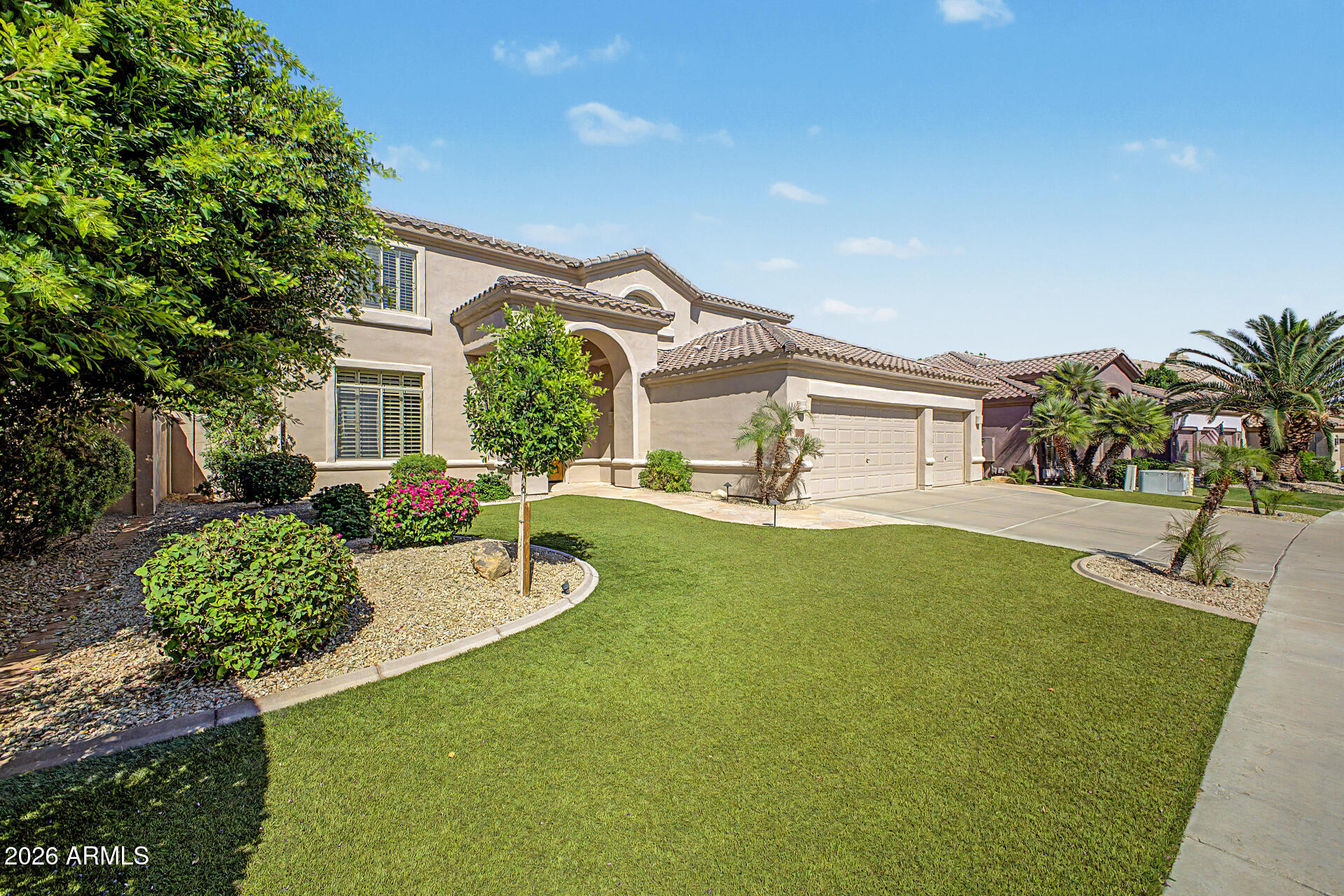 1116 W GLENHAVEN Drive