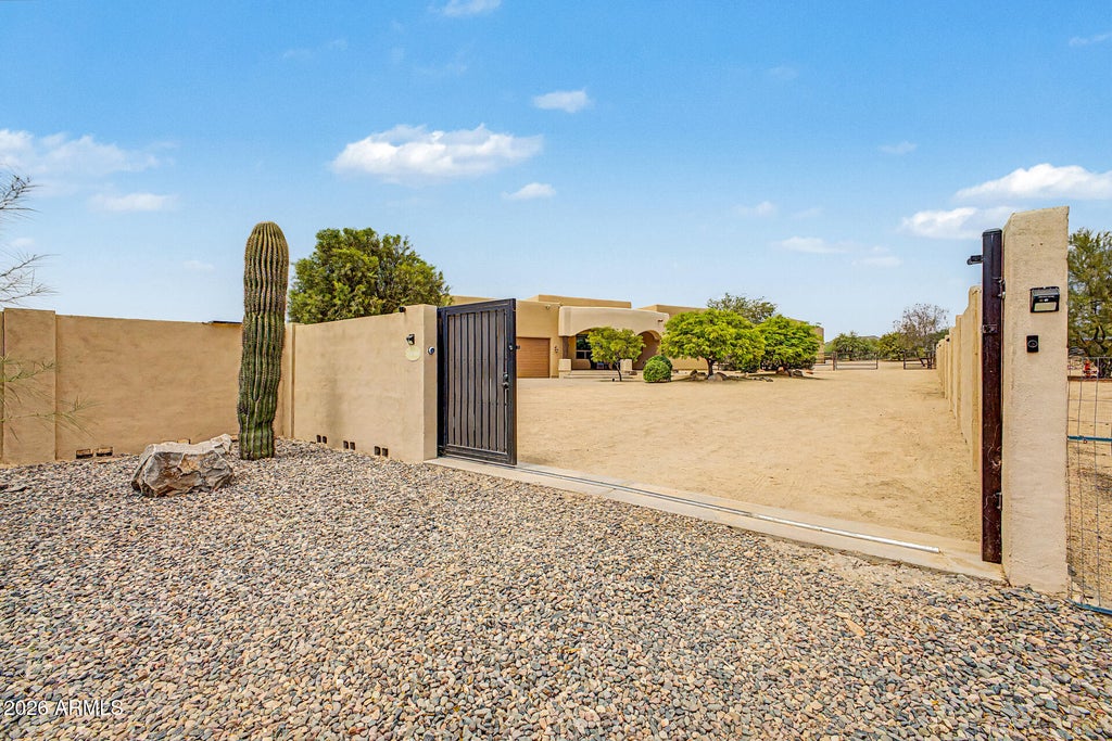 Photo of 49904 N 21st Drive, New River, AZ 85087 (MLS # 7065210)