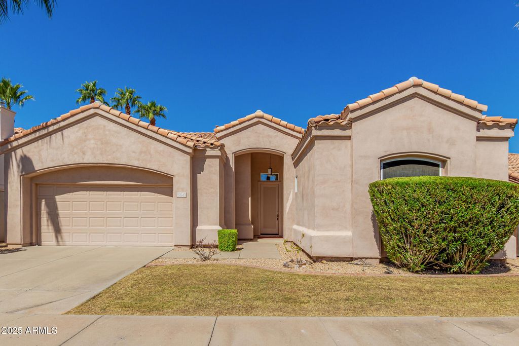 Photo of 1951 W Peninsula Circle, Chandler, AZ 85248 (MLS # 6929911)