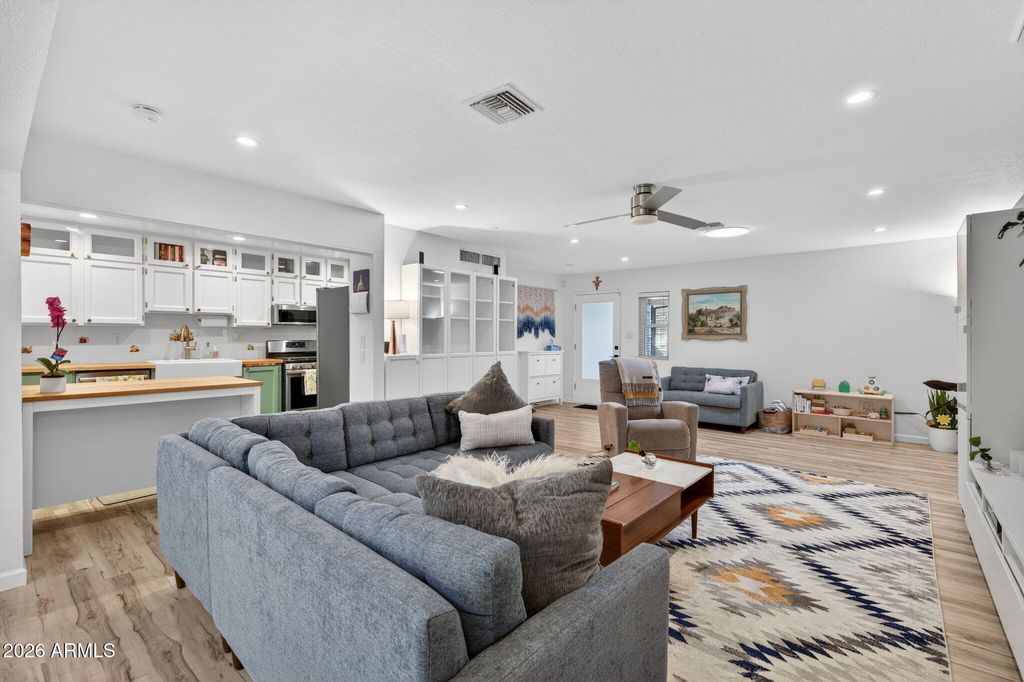 Photo of 410 W Mulberry Drive, Phoenix, AZ 85013 (MLS # 6976510)