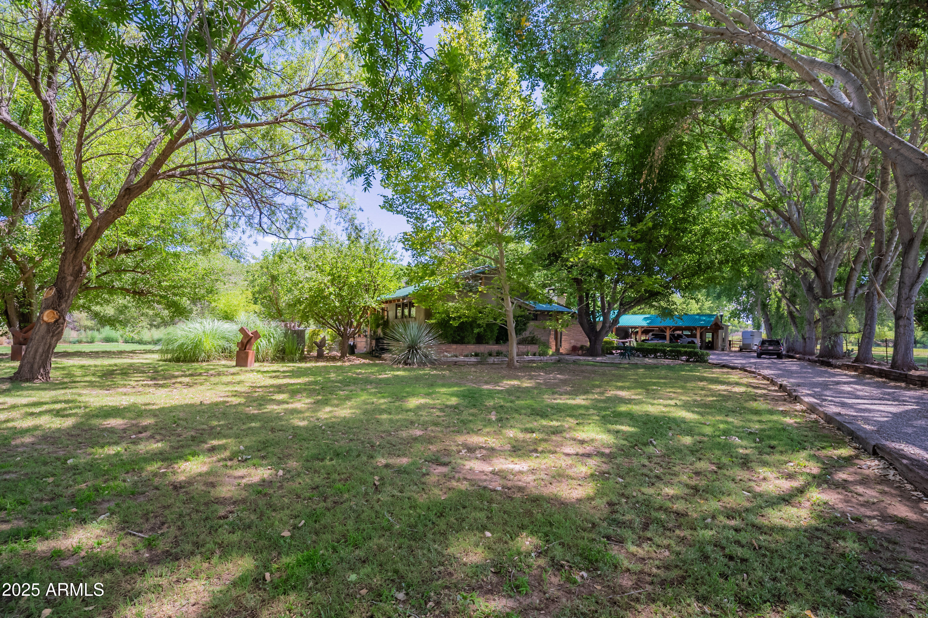 535 N GREEN RIVER Road