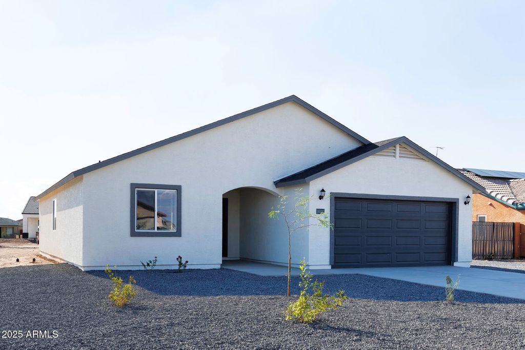 Photo of 16000 S Fischer Place, Arizona City, AZ 85123 (MLS # 6916985)