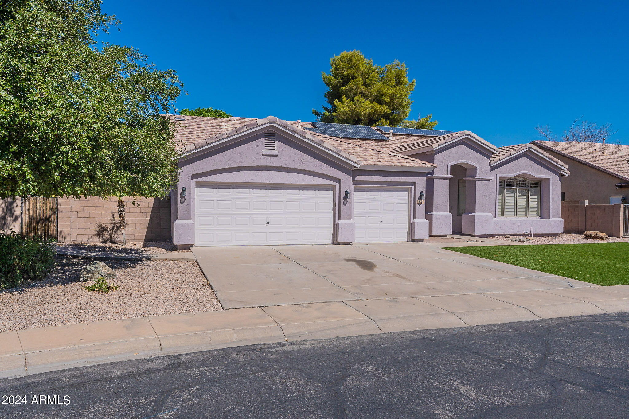 2820 E RANCH Court