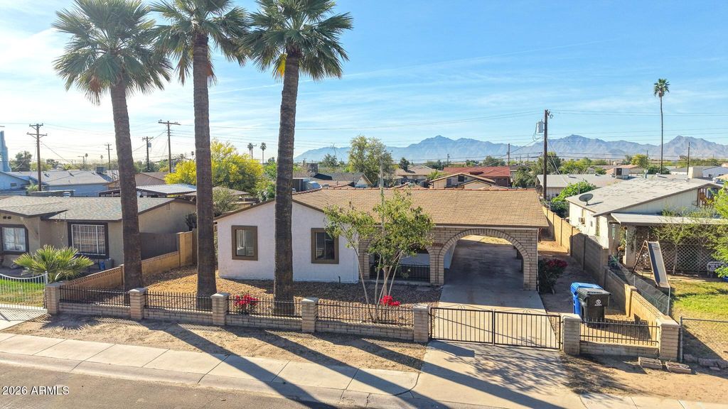 Photo of 11123 W Pima Street, Avondale, AZ 85323 (MLS # 7000439)