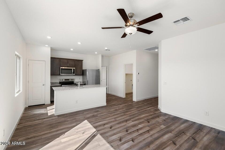 627 W Pintail Drive
