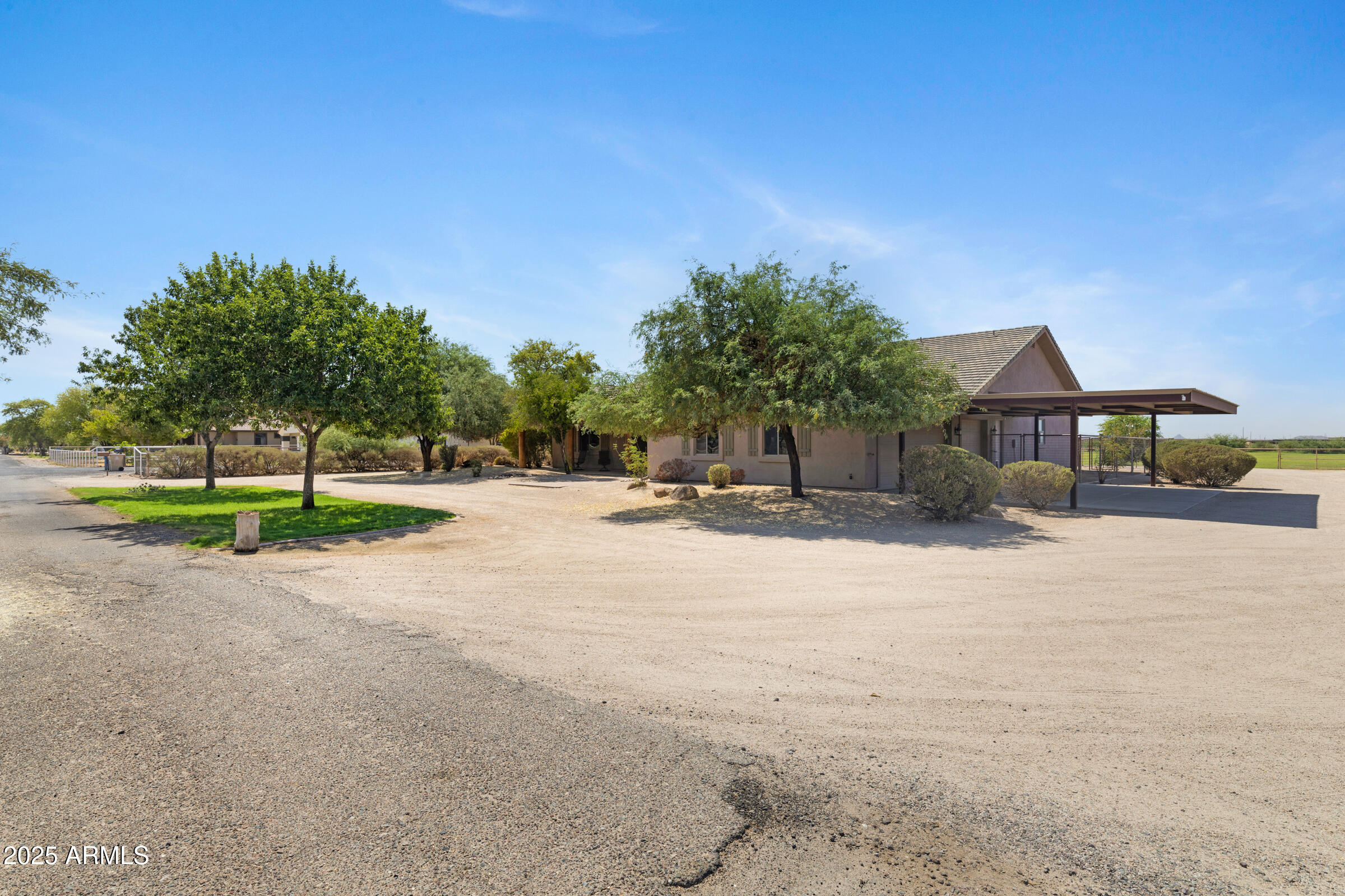 2687 E CAITLIN Way