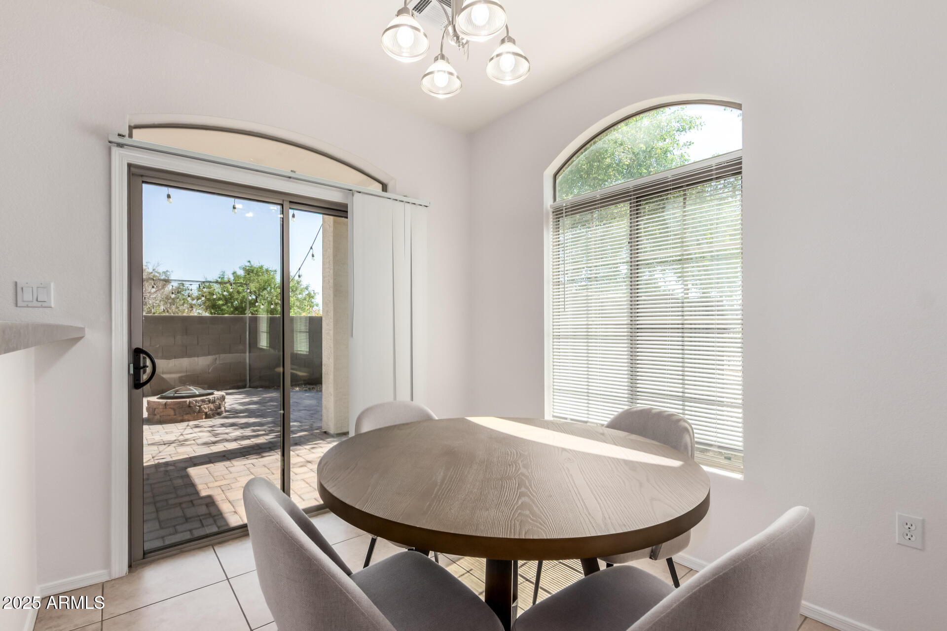 CANYON TRAILS COURTHOMES CONDOMINIUM - Residential
