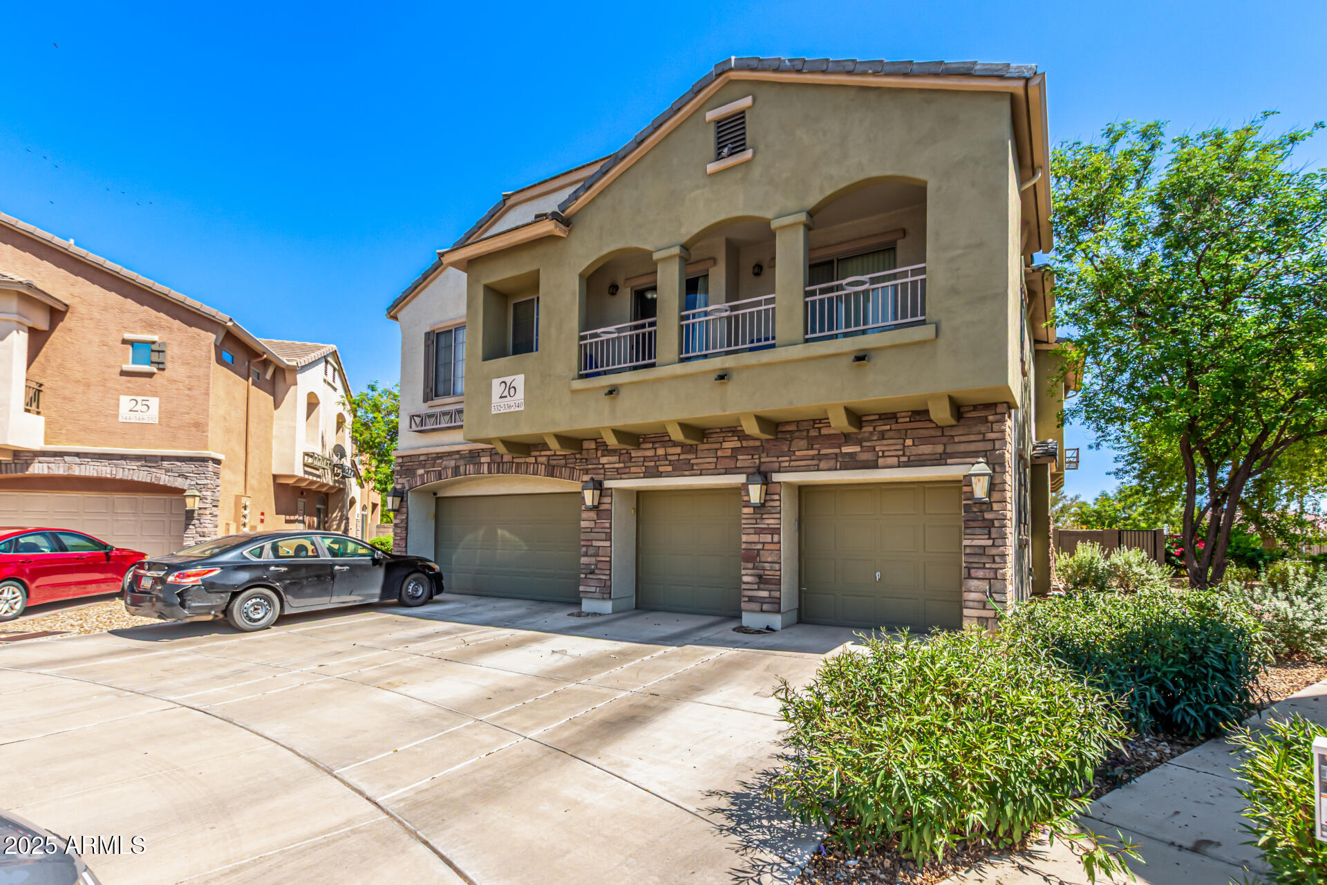 CANYON TRAILS COURTHOMES CONDOMINIUM - Residential