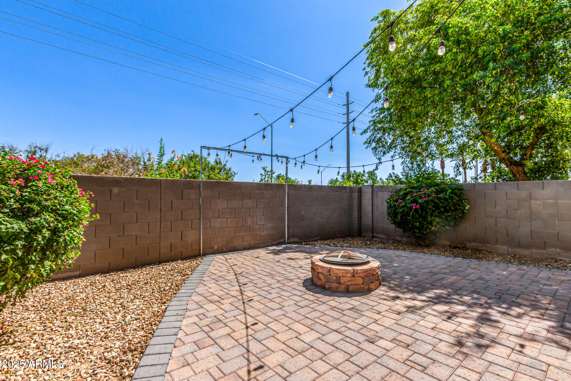 CANYON TRAILS COURTHOMES CONDOMINIUM - Residential