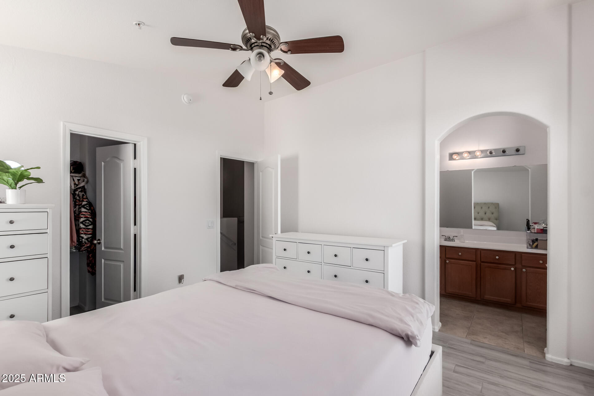 CANYON TRAILS COURTHOMES CONDOMINIUM - Residential