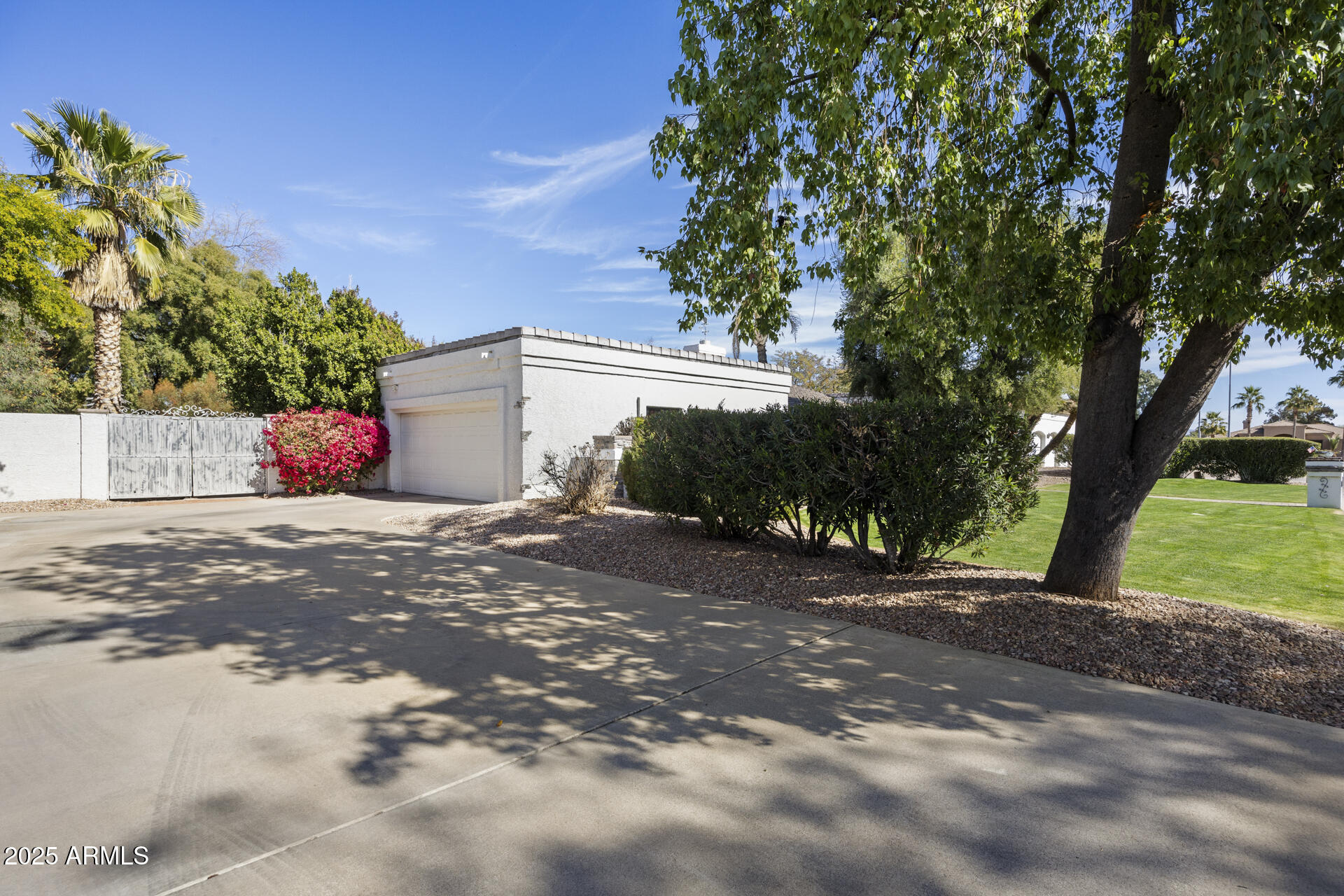 5478 E OAKHURST Way
