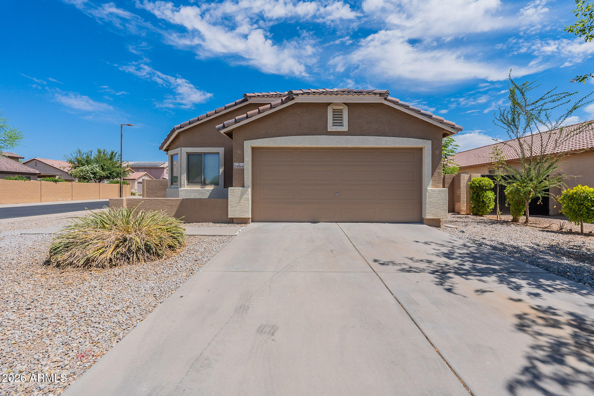 24866 W Huntington Drive