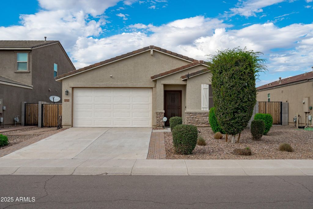 Photo of 272 W Satinka Drive, San Tan Valley, AZ 85140 (MLS # 6932011)