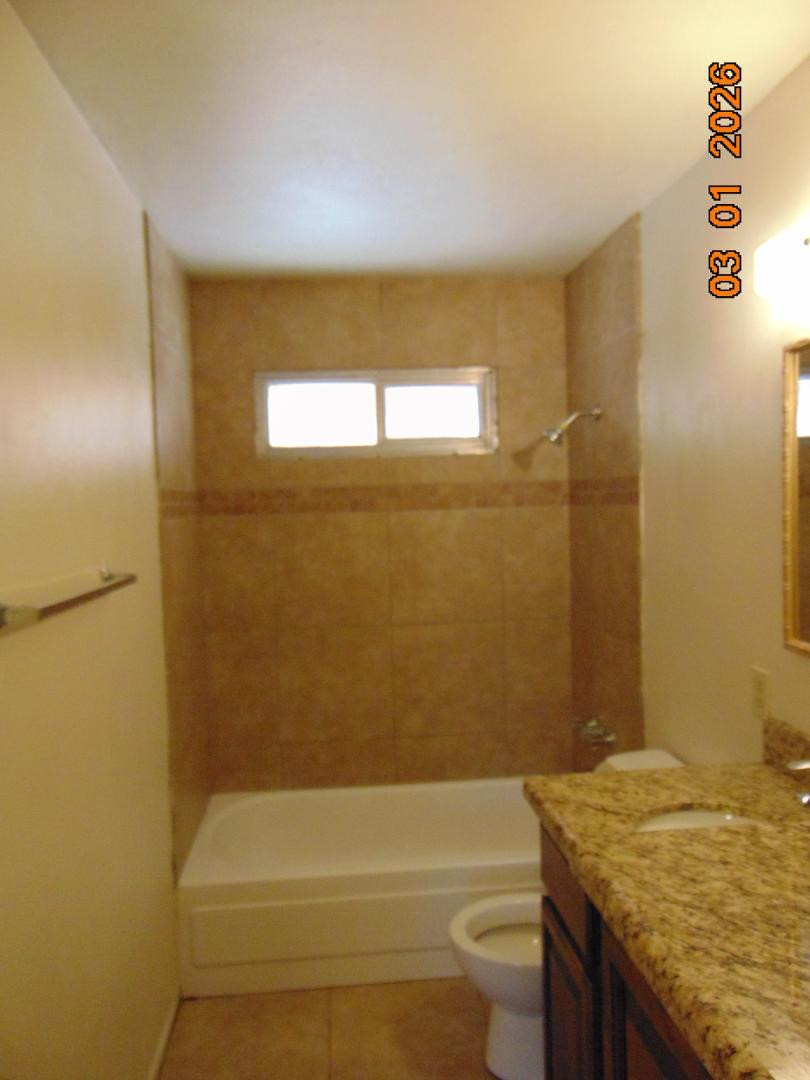 3329 E Gelding Drive