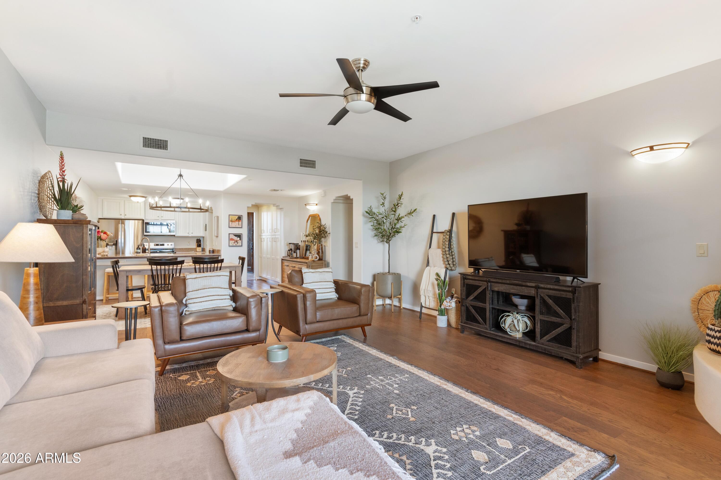 36601 N MULE TRAIN Road C21