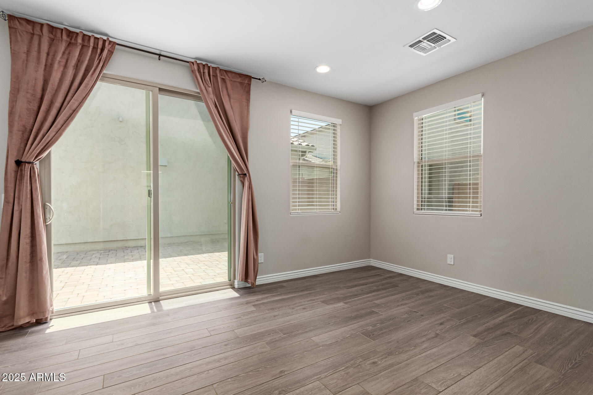 14231 W BRONCO Trail