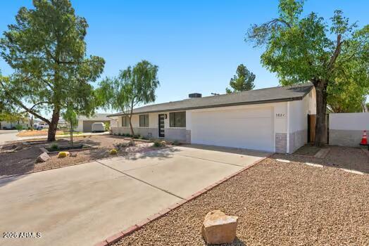 3821 W Desert Park Lane