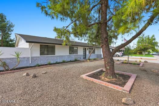 3821 W Desert Park Lane