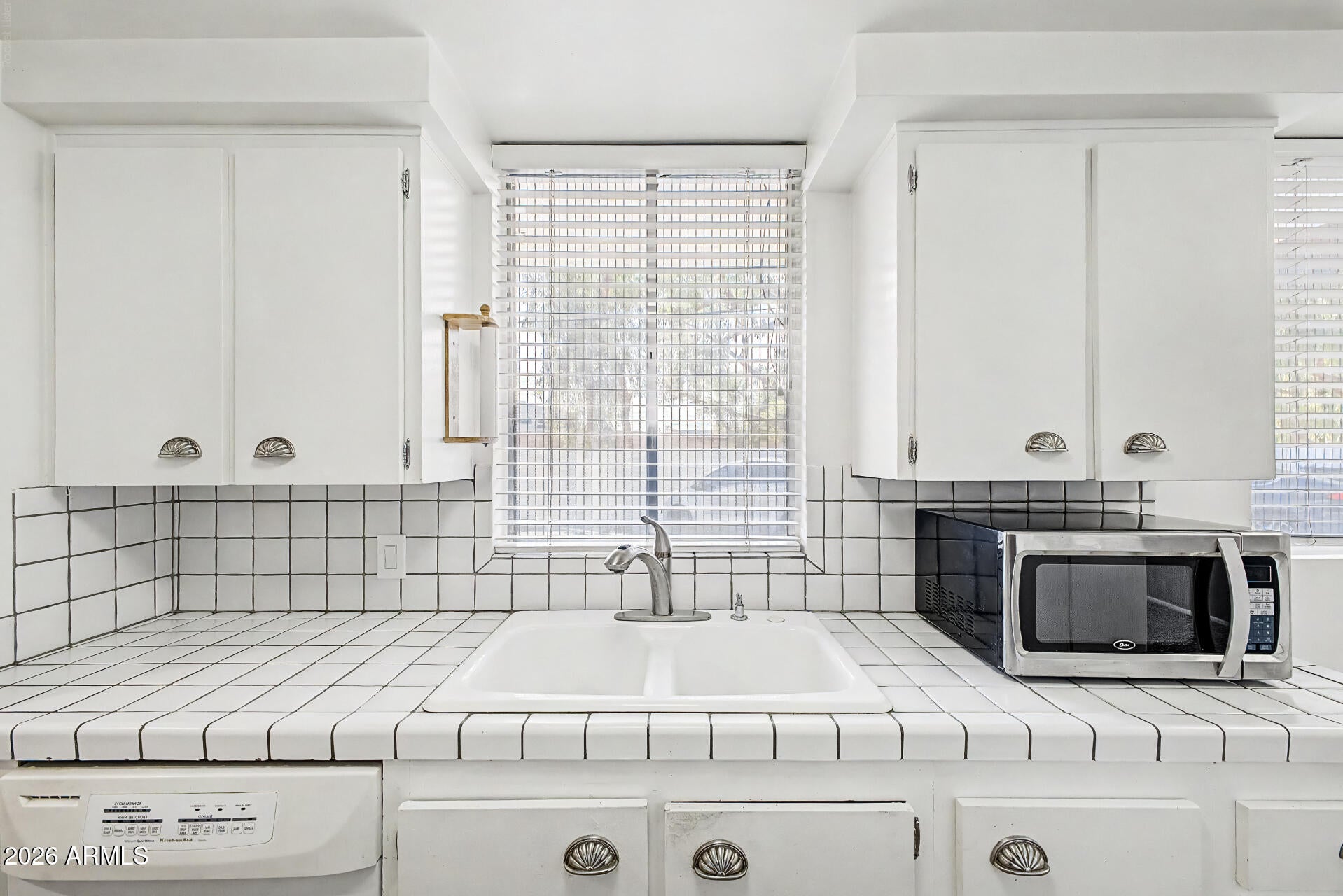 3270 E CAMELBACK Road 114