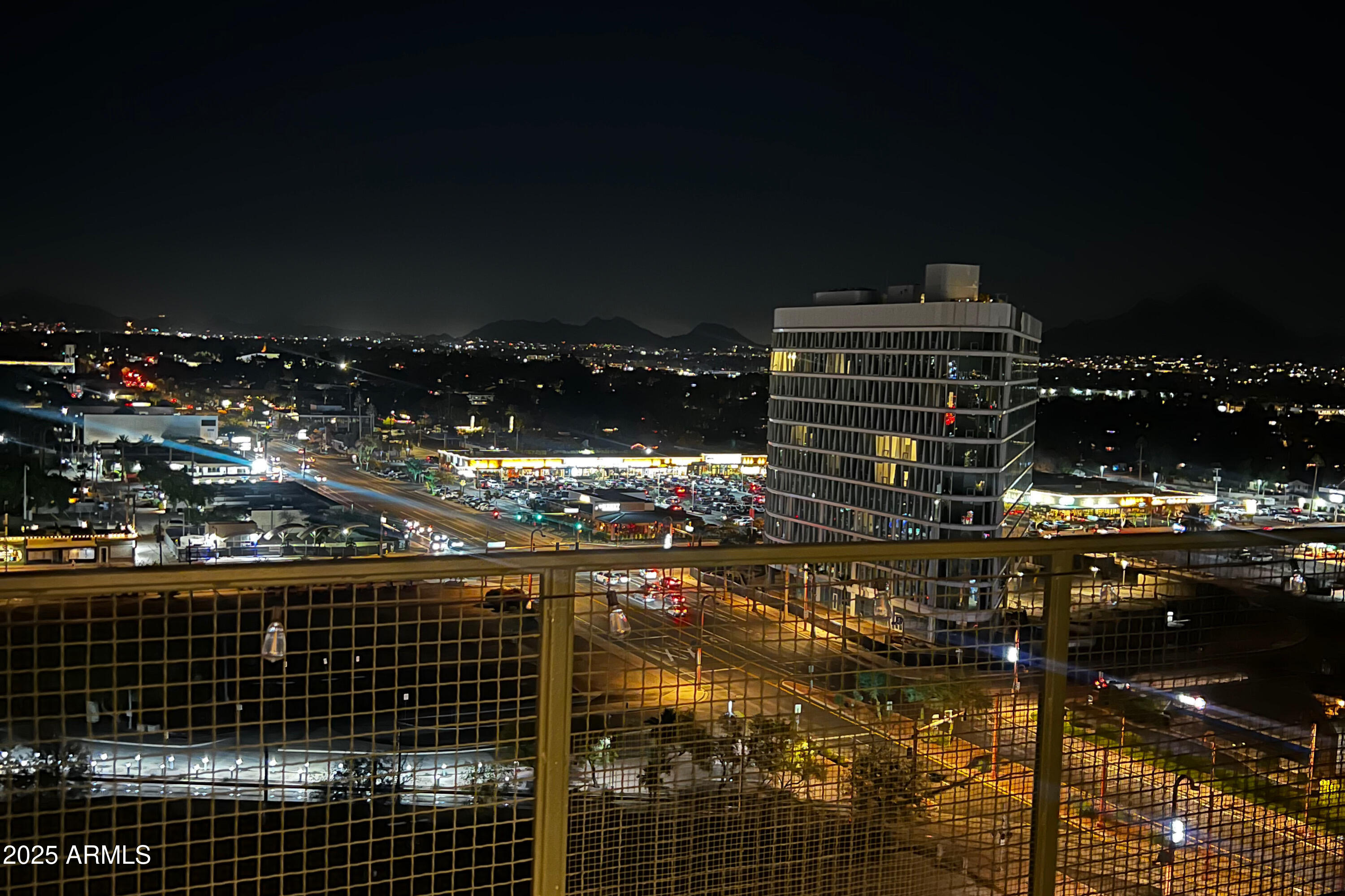 4750 N CENTRAL Avenue 14P