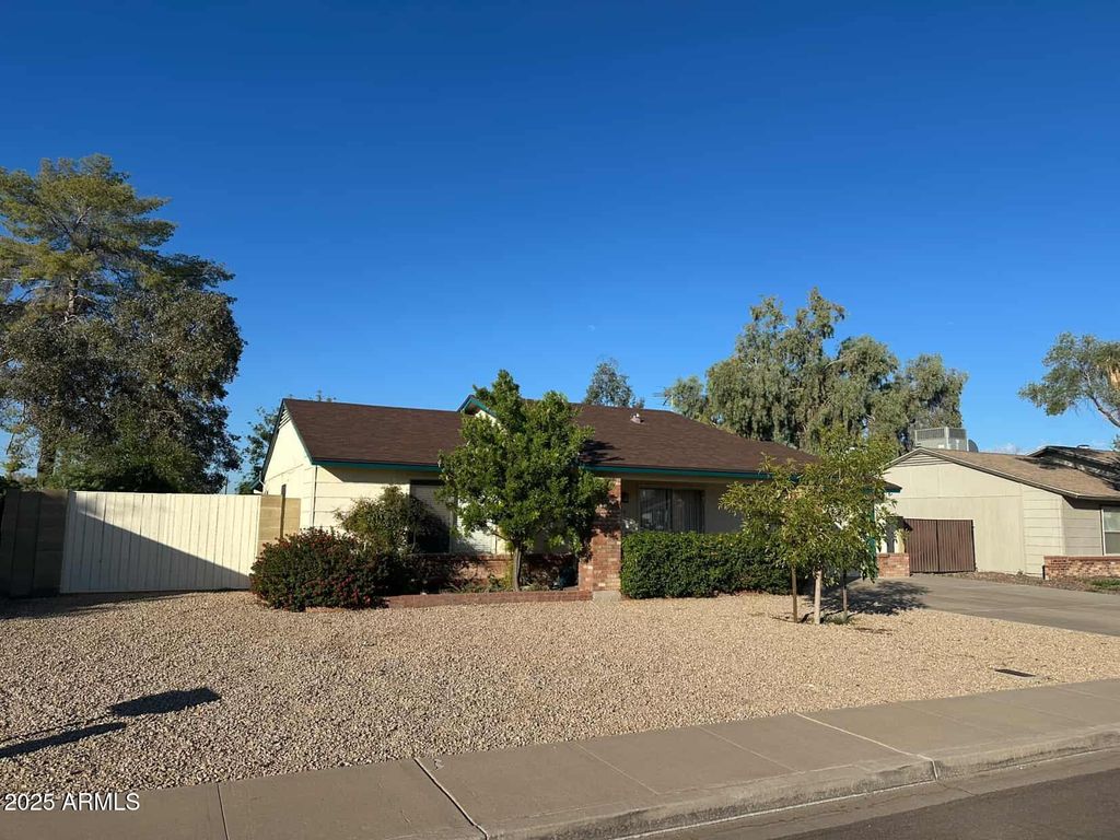 Photo of 5319 W Columbine Drive, Glendale, AZ 85304 (MLS # 6920542)