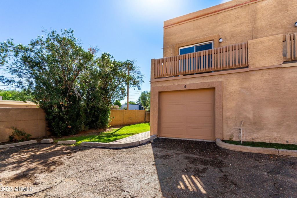 Photo of 12207 N 21st Avenue #4, Phoenix, AZ 85029 (MLS # 6937722)