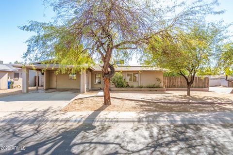 Property photo of 1225 W Halstead Drive, Phoenix, AZ 85023