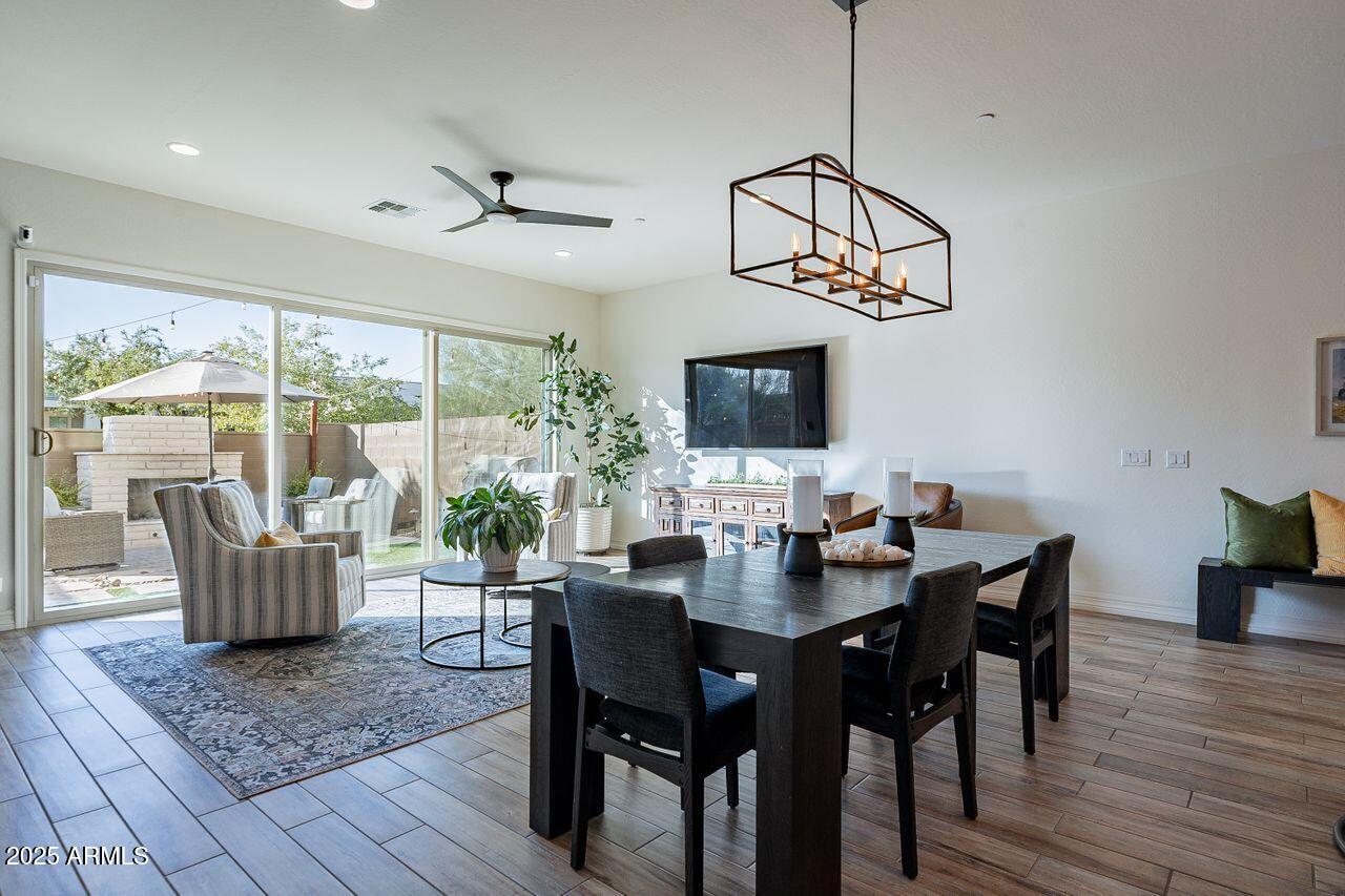 1956 W KINFIELD Trail