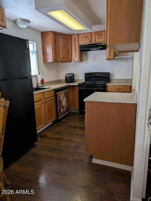 3411 S CAMINO SECO -- 466