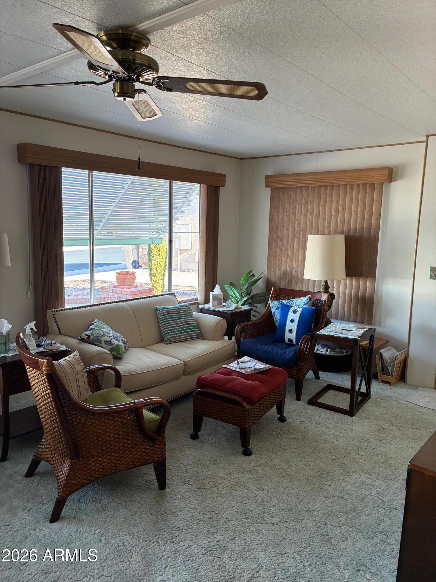 2560 N Armour Avenue