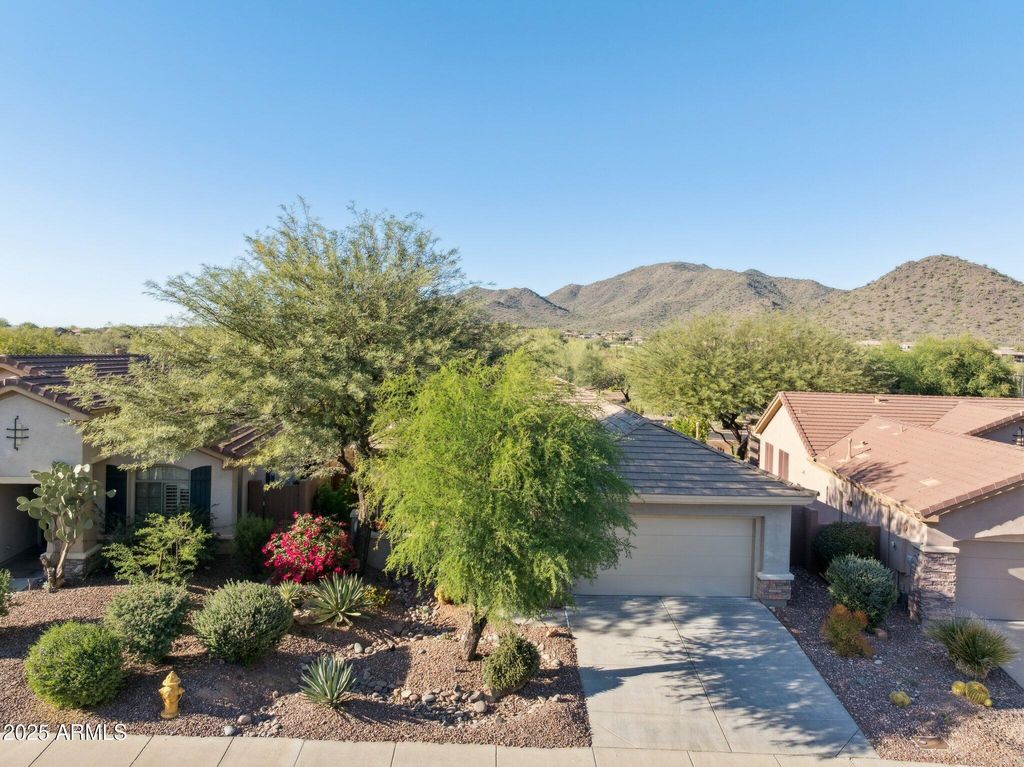 Photo of 41306 N Prestancia Drive, Anthem, AZ 85086 (MLS # 6945603)