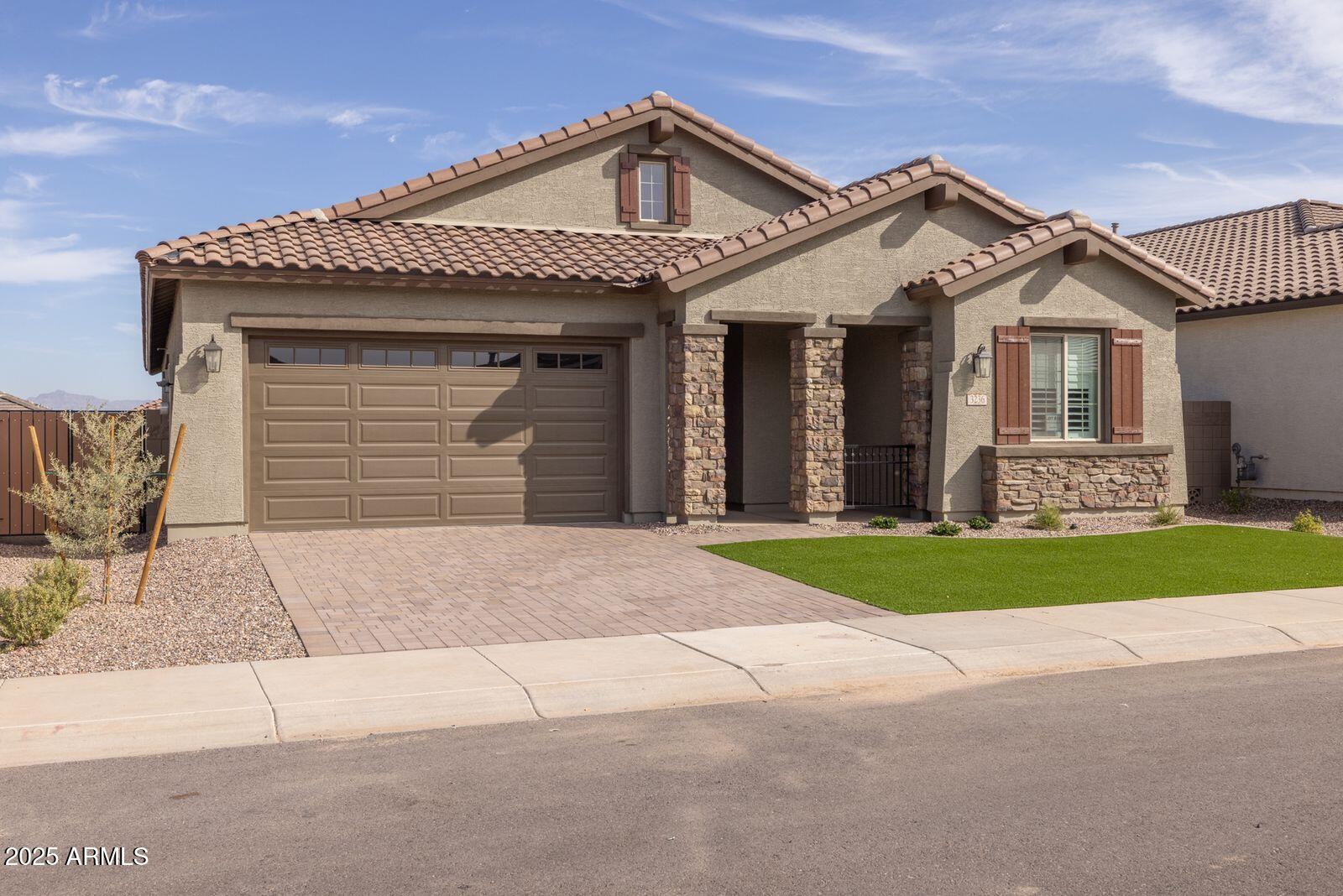 3236 W San Cristobal Road