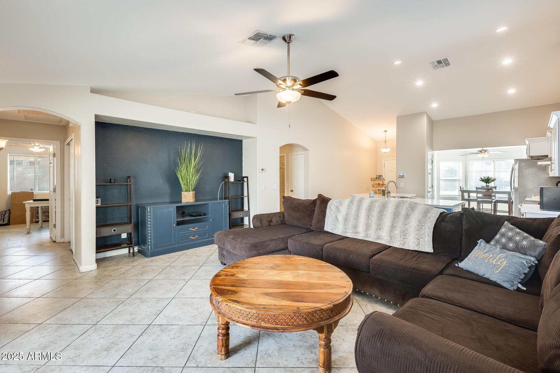 4332 W CARSON Road