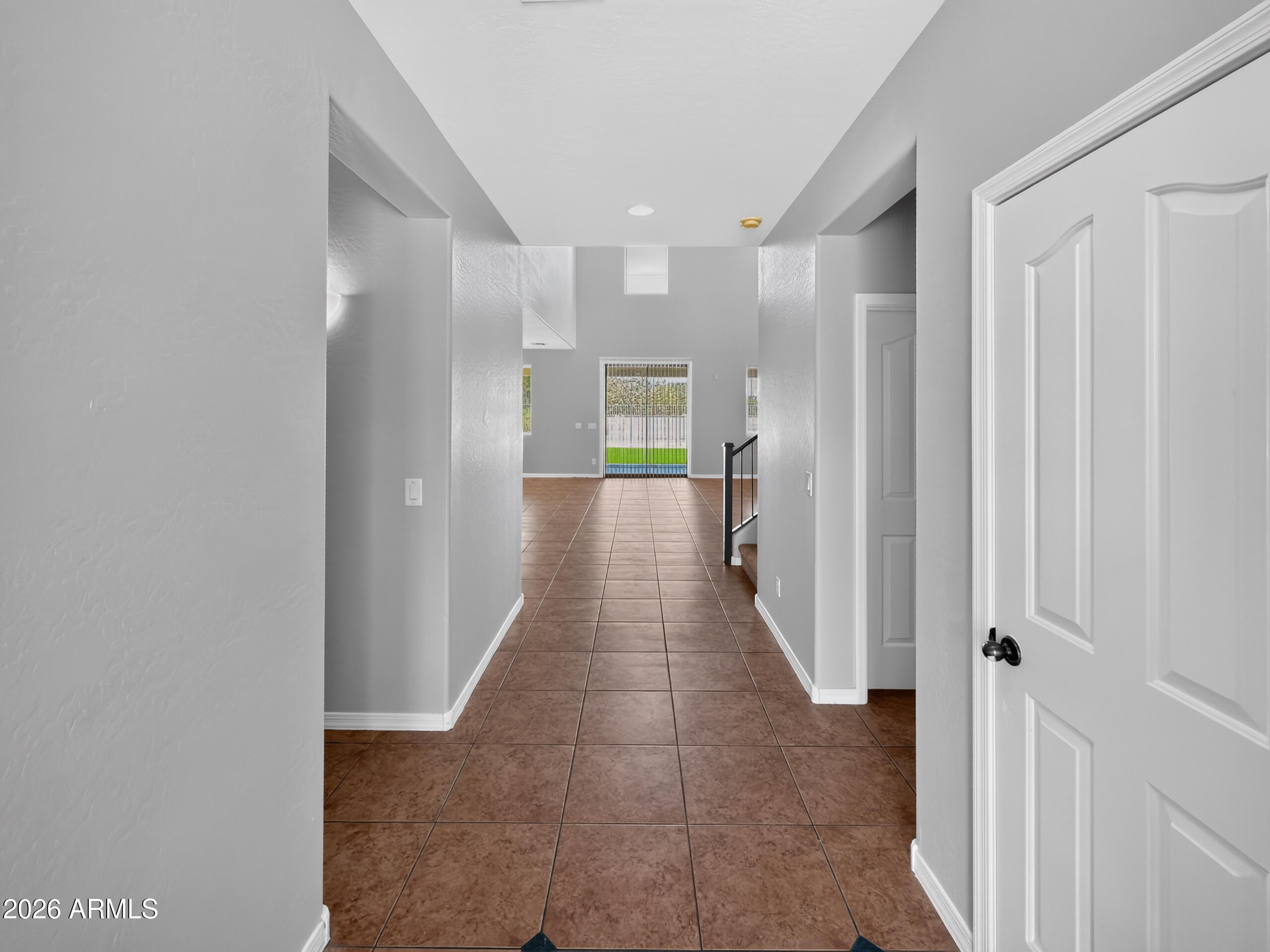 728 W DESERT CANYON Drive