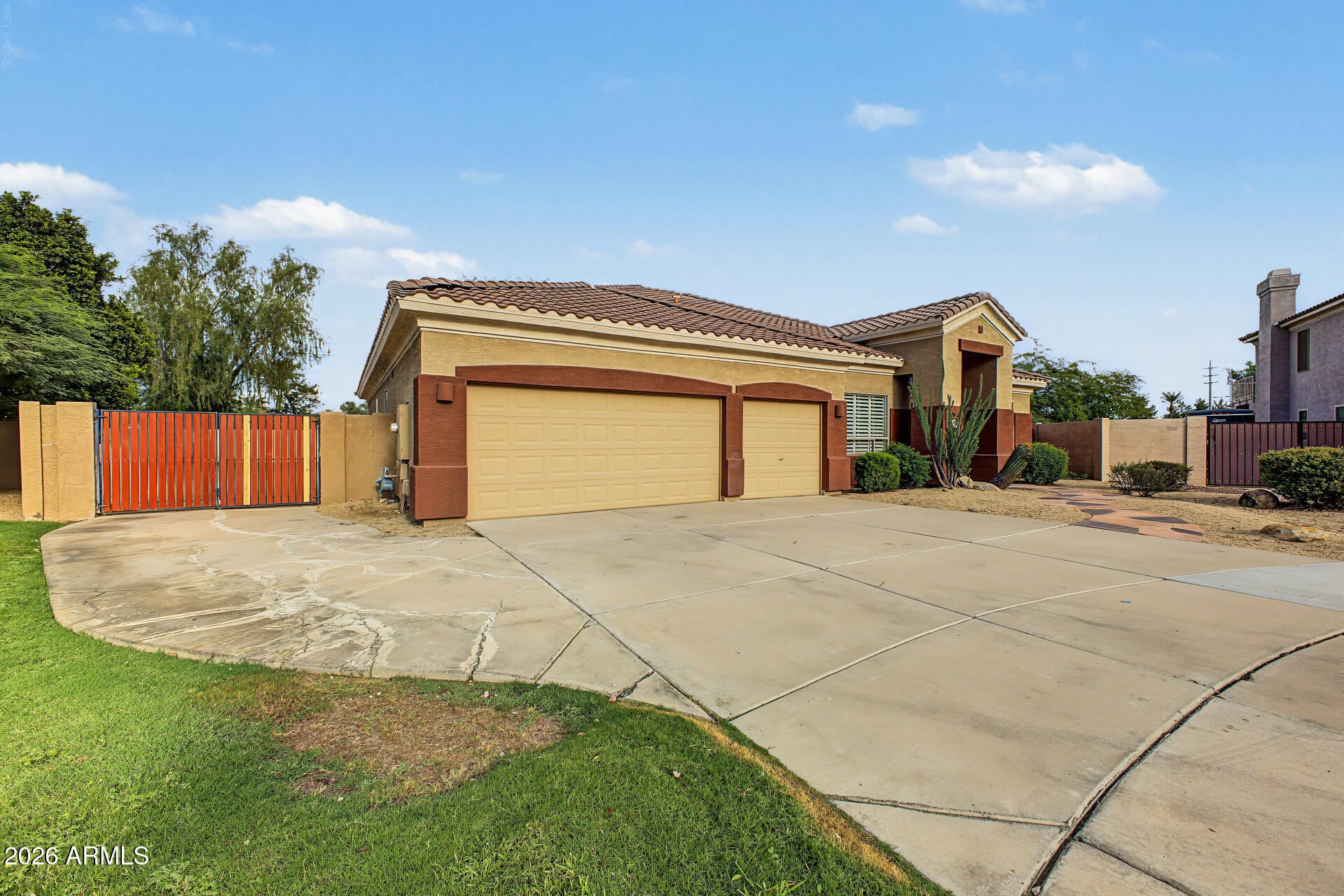 1571 E STIRRUP Court