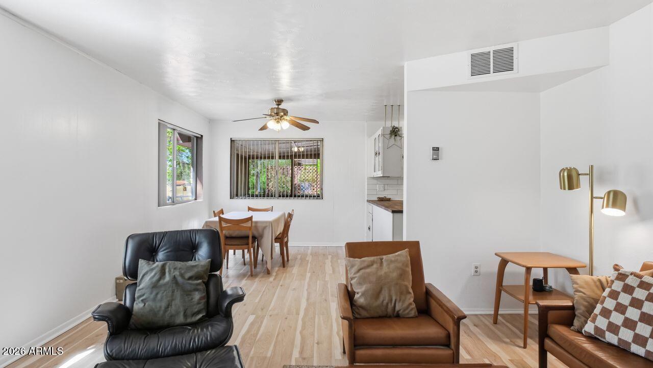 3555 E RIMROCK Drive